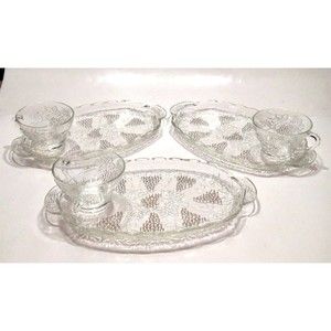 Vtg Anchor Hocking Glass Snack Set 6 Piece Plate & Cup Set Grape Leaf Design